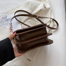Veneza Classic | Bolsa de Ombro Clássica com Lenço Agradável