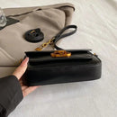 Manhattan Style | Bolsa Crossbody com Requintes Dourados