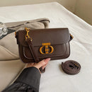 Manhattan Style | Bolsa Crossbody com Requintes Dourados