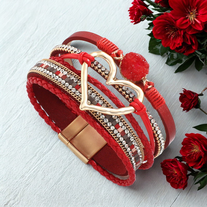 Pulseira Lumina Love | Couro Multicamadas & Coração Dourado