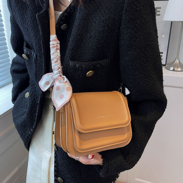 Veneza Classic | Bolsa de Ombro Clássica com Lenço Agradável