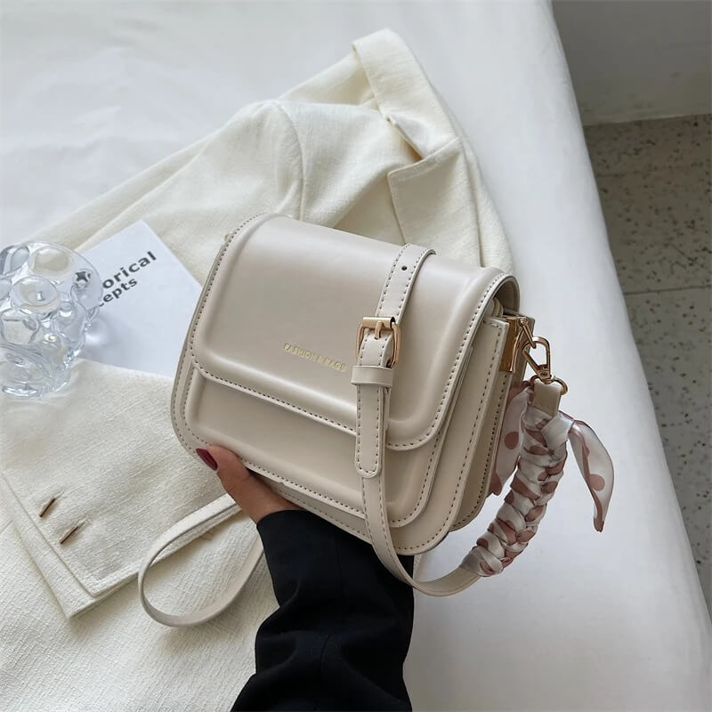 Veneza Classic | Bolsa de Ombro Clássica com Lenço Agradável