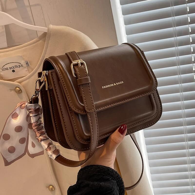 Veneza Classic | Bolsa de Ombro Clássica com Lenço Agradável