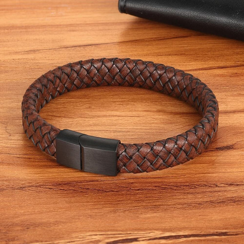 Pulseira Terra Steel | Couro Trançado & Design Simples