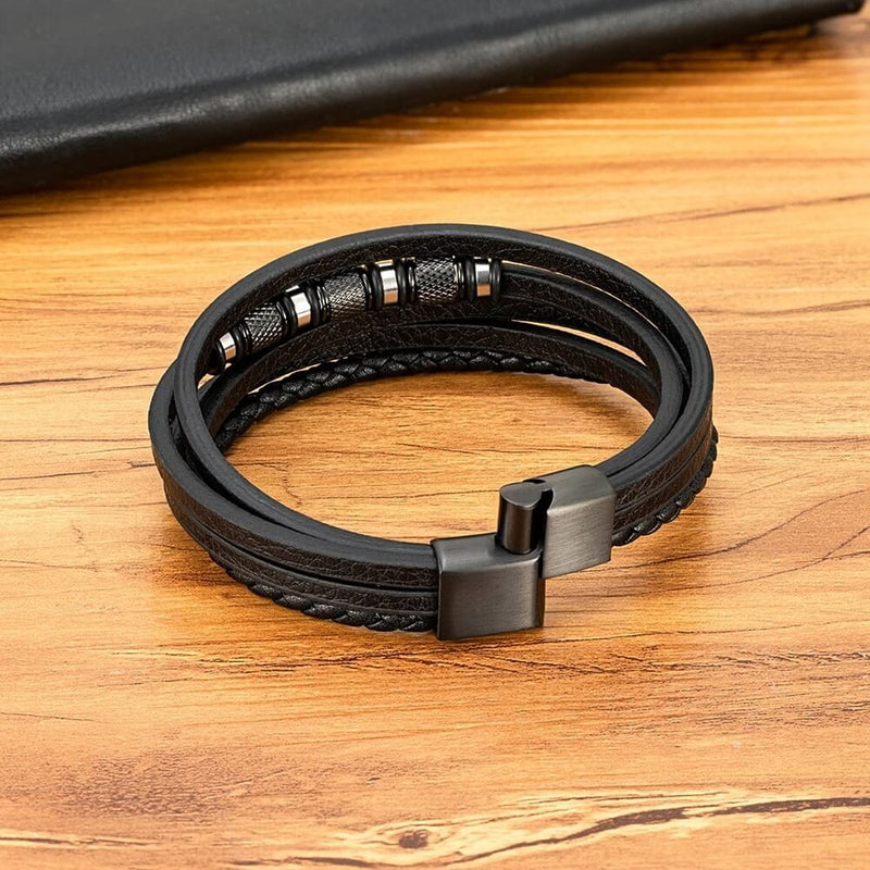 Pulseira Argos | Couro Multicamadas &  Argolas Metálicas