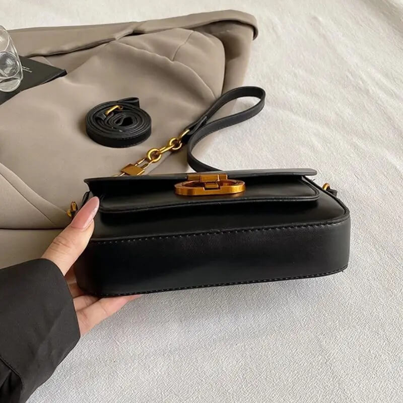 Manhattan Style | Bolsa Crossbody com Requintes Dourados