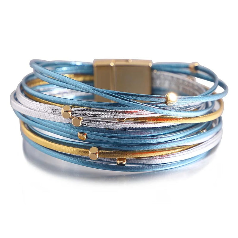 Pulseira Fios Nobres | Tiras de Couro & Contas Douradas
