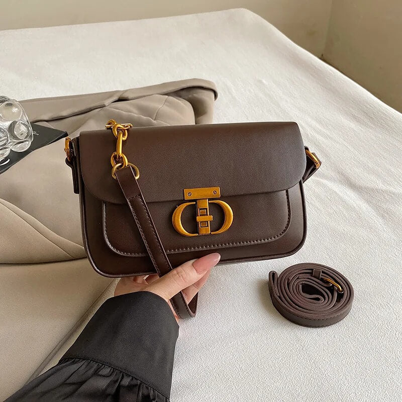 Manhattan Style | Bolsa Crossbody com Requintes Dourados