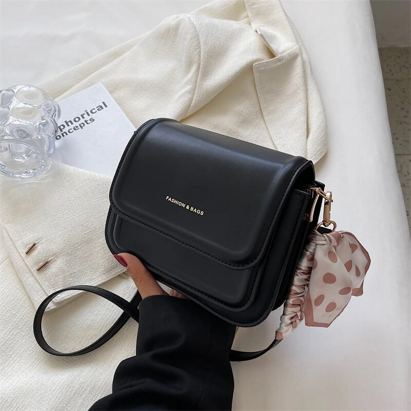 Veneza Classic | Bolsa de Ombro Clássica com Lenço Agradável